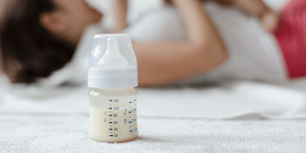 Jaka butelka dla noworodka? Na co zwrócić uwagę przy zakupie?