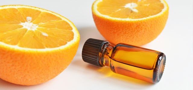 Olejek pomarańczowy - właściwości, zastosowanie, z czym łączyć